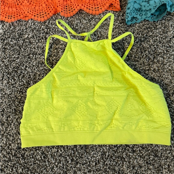 3 Victoria Secret Bralettes - Picture 4 of 11